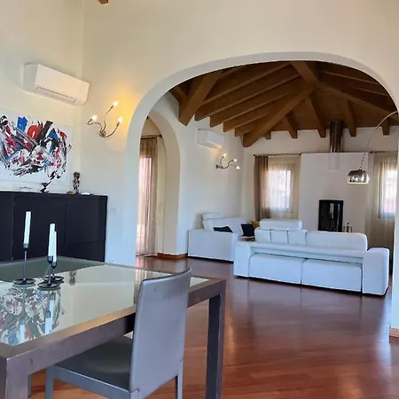Tra Sole & Mare- Grande Attico Panoramico, Sauna, 4 Terrazze 穆贾