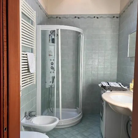 公寓 Tra Sole & Mare- Grande Attico Panoramico, Sauna, 4 Terrazze *
